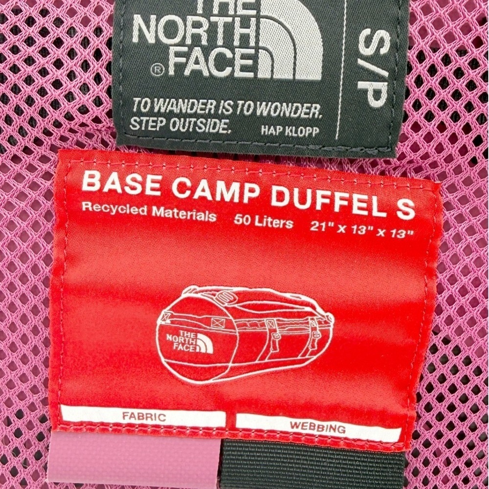 The North Face Base Camp Duffel Size S / 50L Cyber Berry Pink NF0A52ST6A3 - NEW - Picture 2 of 10